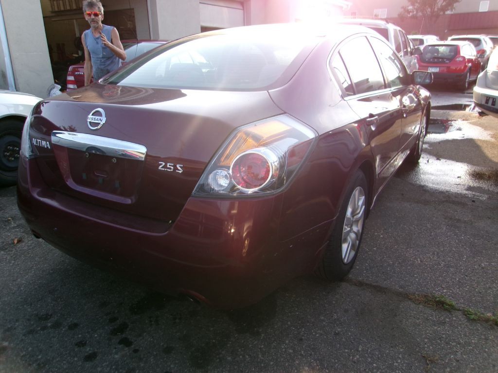2012 Nissan Altima Image 4