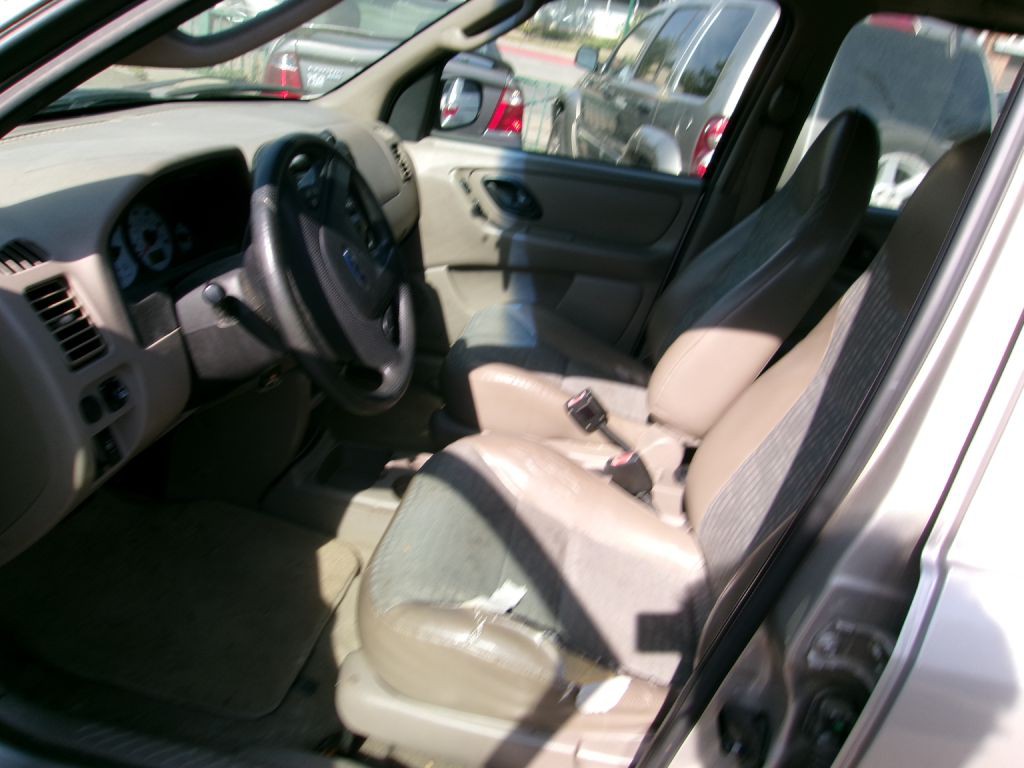 2001 Ford Escape Image 6