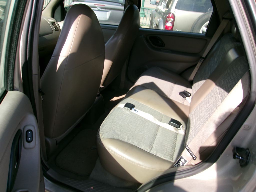 2001 Ford Escape Image 7