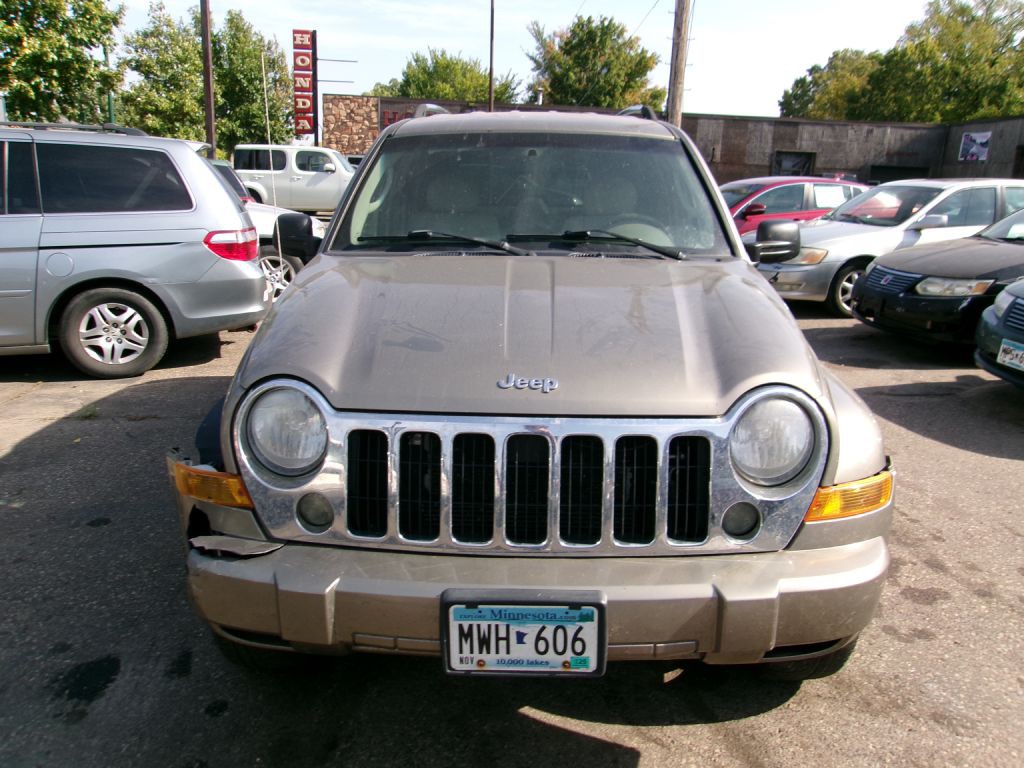 2007 Jeep Liberty Image 1