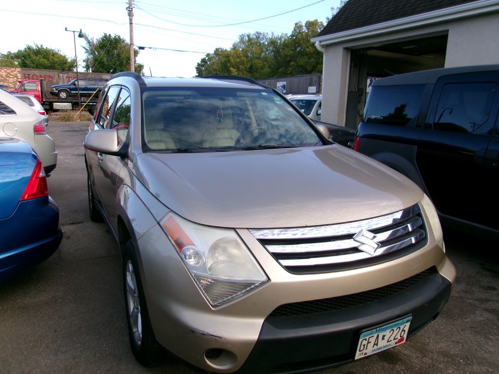 2007 Suzuki XL7 Image 2