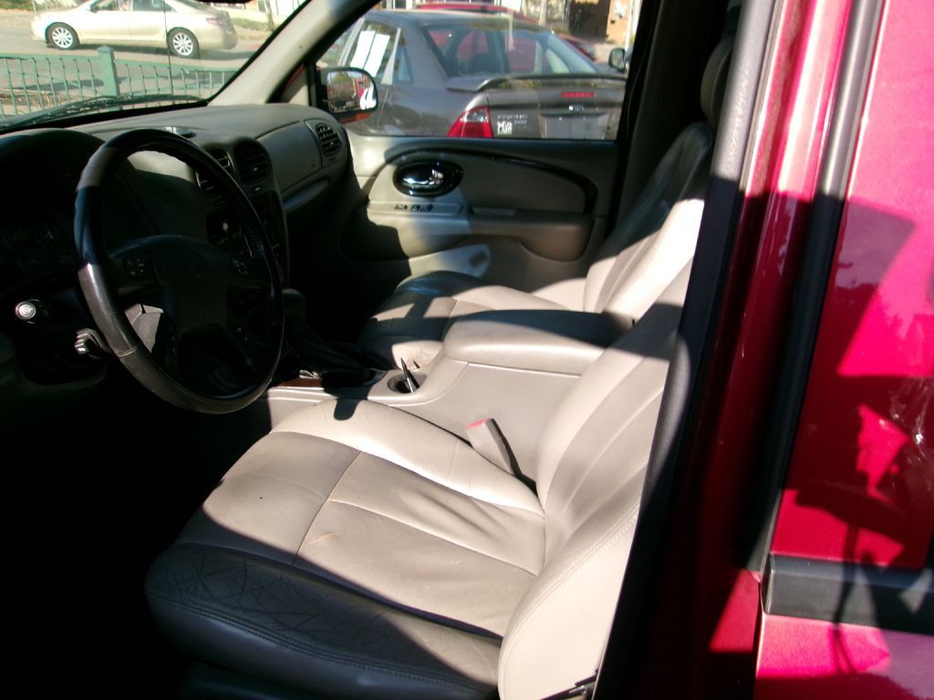 2004 Buick Rainier Image 6