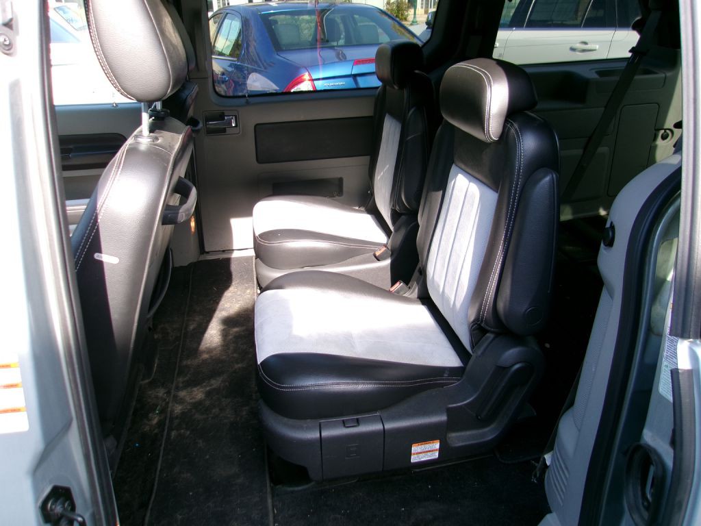 2005 Mercury Monterey Image 7