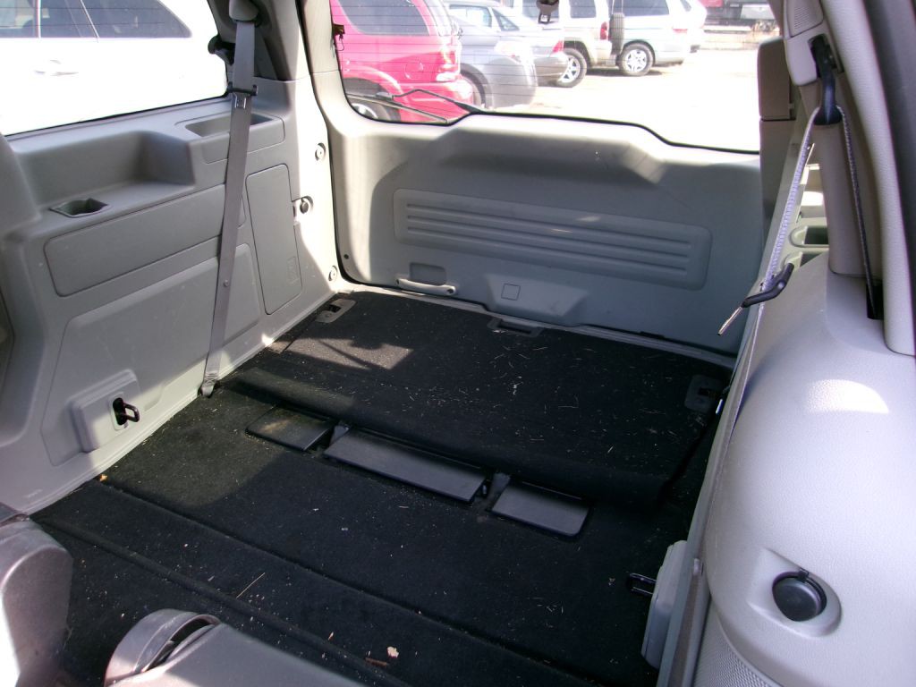 2005 Mercury Monterey Image 8