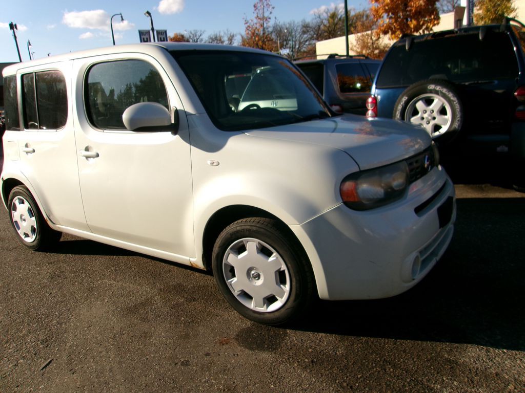 2010 Nissan Cube Image 1