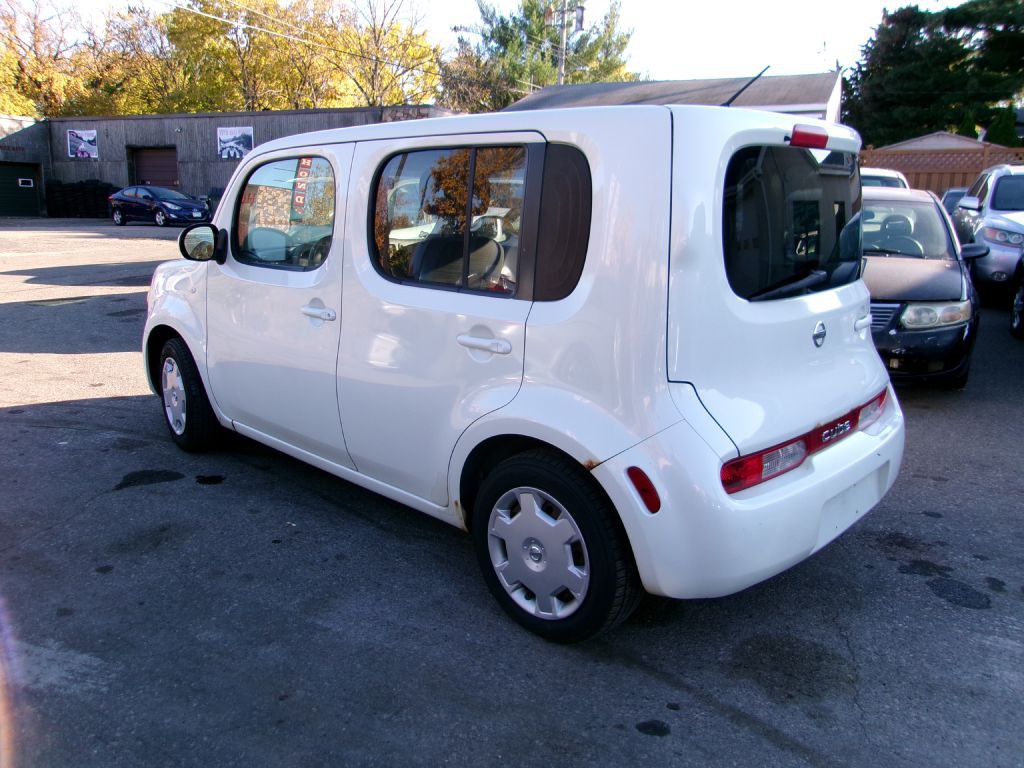 2010 Nissan Cube Image 2