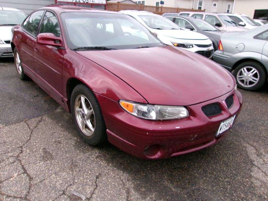 2001 Pontiac Grand Prix Image 3