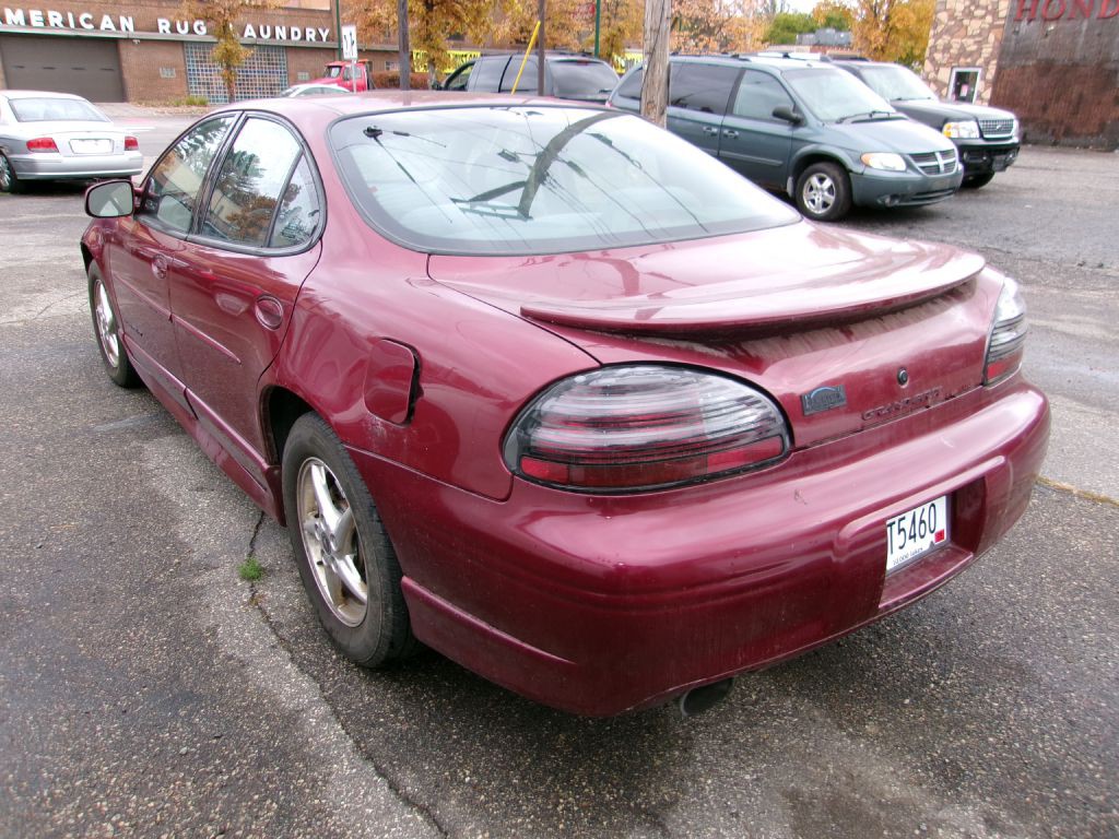 2001 Pontiac Grand Prix Image 4