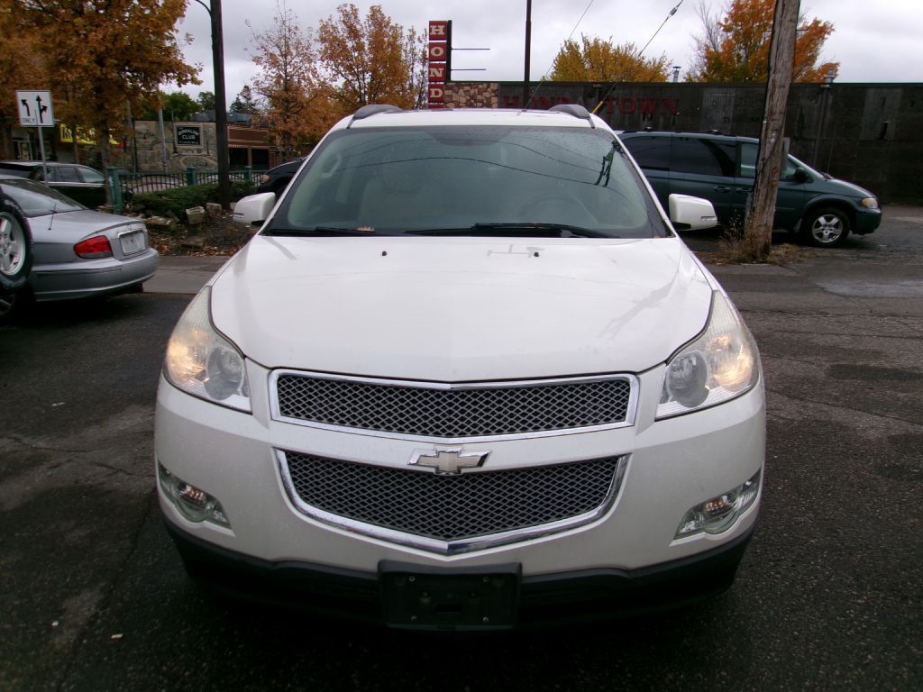 2012 Chevrolet Traverse Image 1