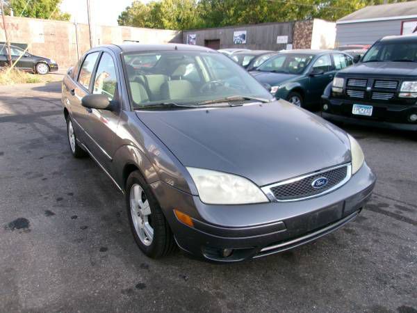 2007 Ford Focus Image 3