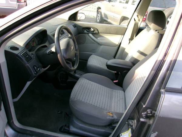2007 Ford Focus Image 6