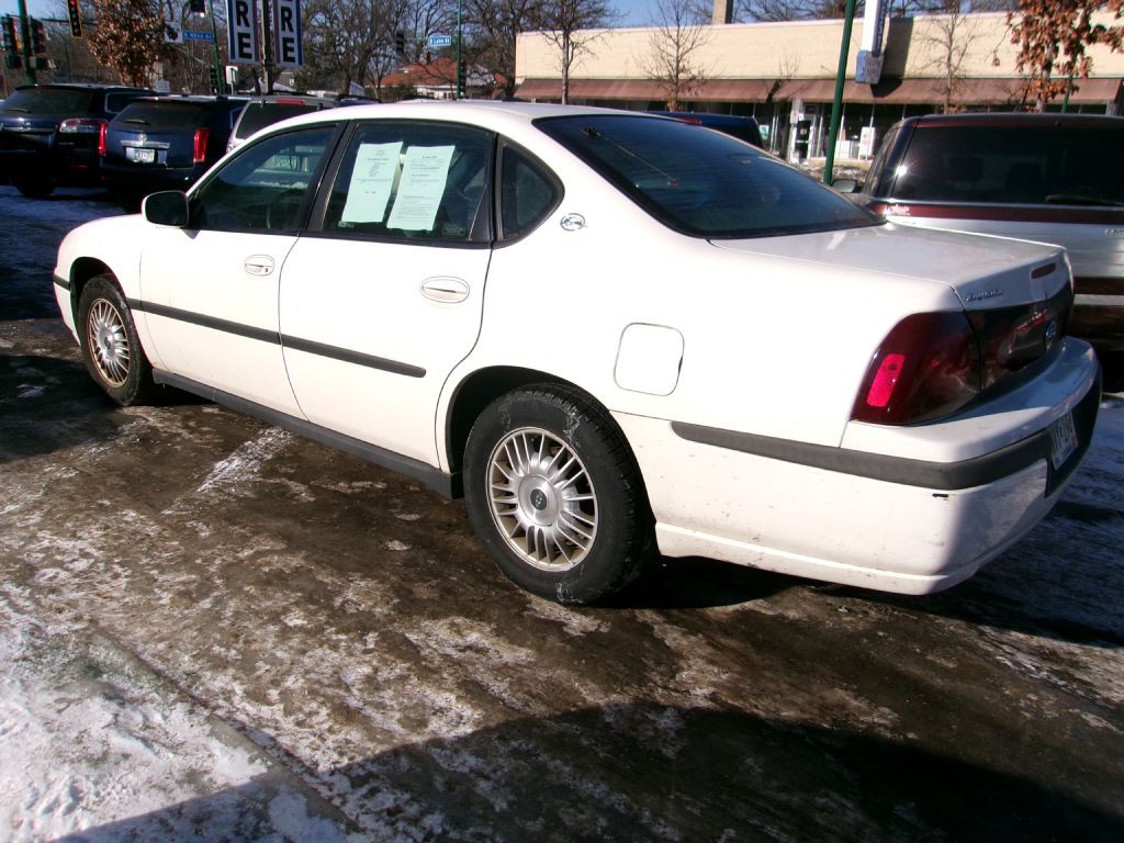 2001 Chevrolet Impala Image 3