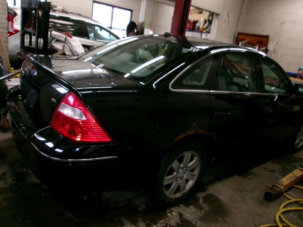 2007 Ford Five Hundred Image 5