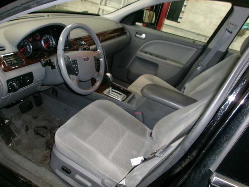 2007 Ford Five Hundred Image 6