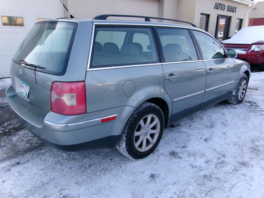 2004 Volkswagen Passat Image 3
