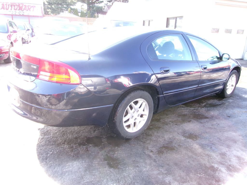 2003 Dodge Intrepid Image 1