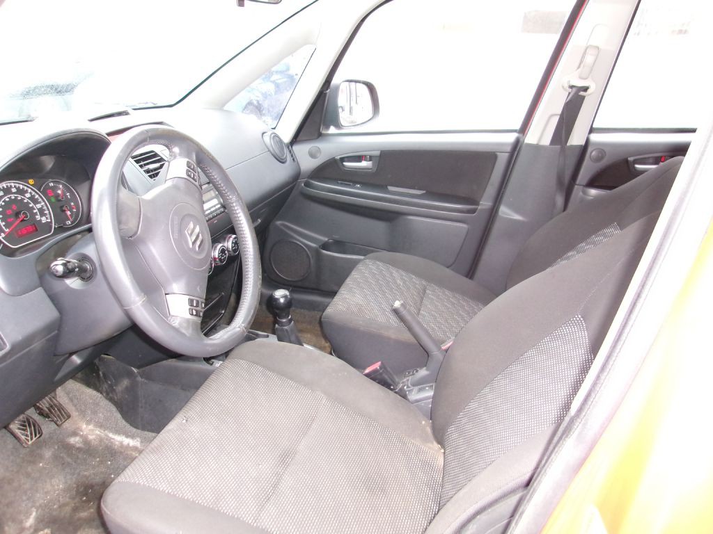 2009 Suzuki SX4 Image 6