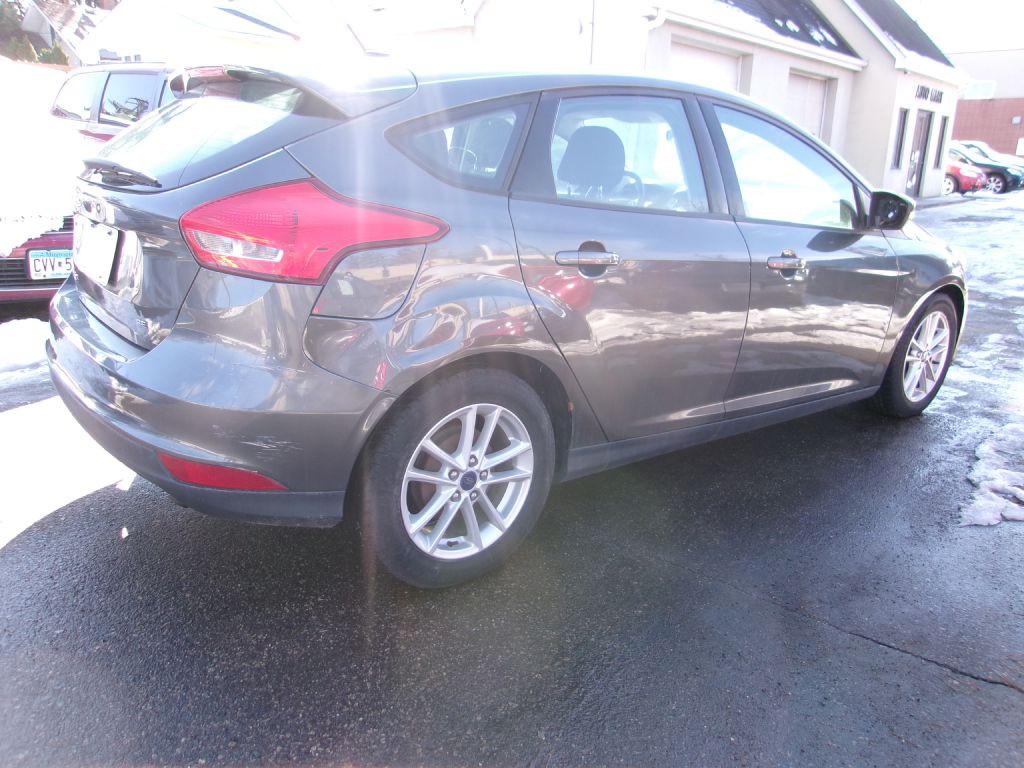 2016 Ford Focus Image 4