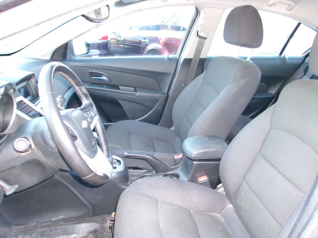 2014 Chevrolet Cruze Image 6
