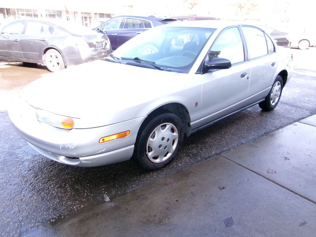 2002 Saturn SL1 Image 2