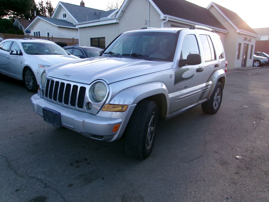 2012 Jeep Liberty Image 2