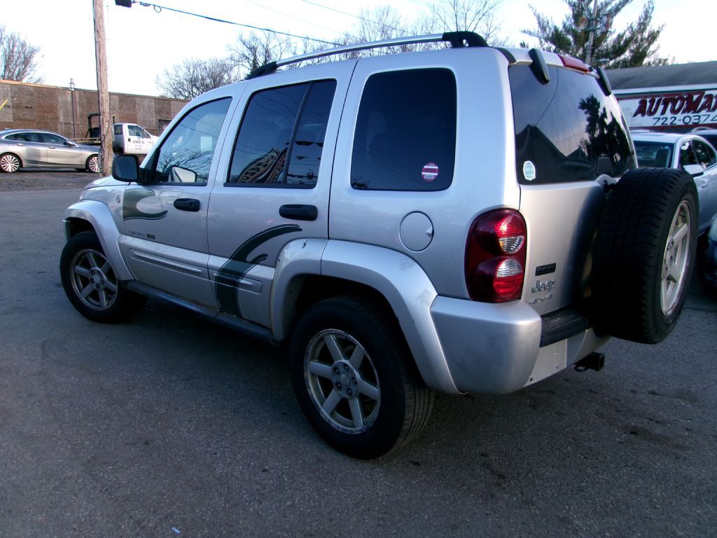 2012 Jeep Liberty Image 4