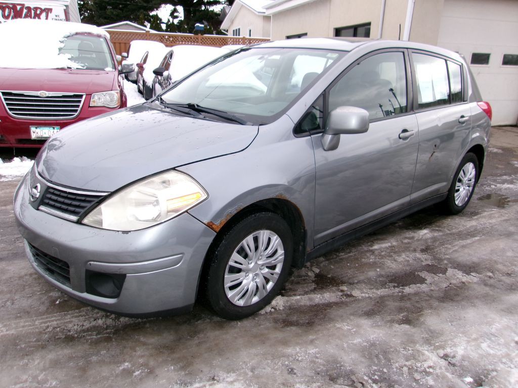2009 Nissan Versa Image 2
