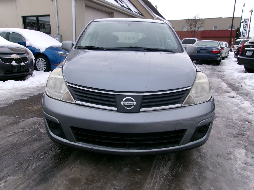 2009 Nissan Versa Image 5