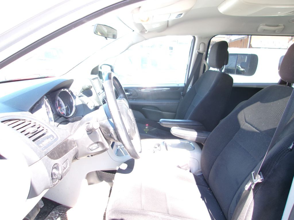 2013 Dodge Grand Caravan Image 6