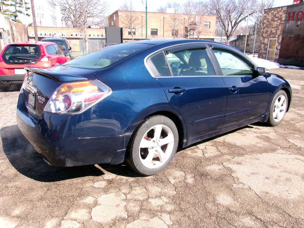 2007 Nissan Altima Image 2