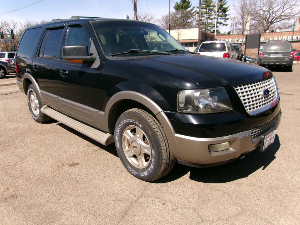 2003 Ford Expedition Image 2
