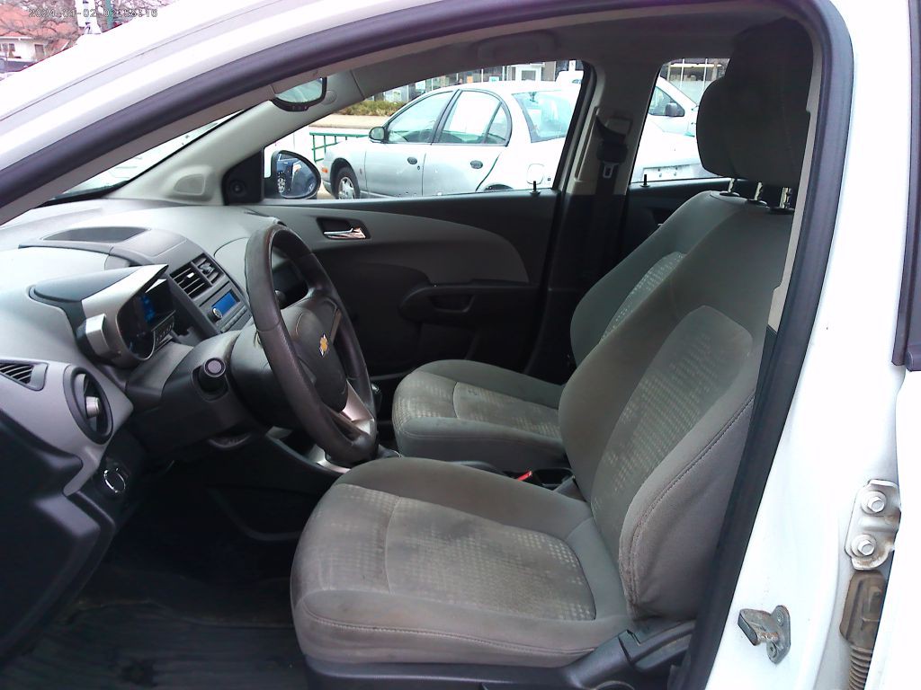 2012 Chevrolet Sonic Image 6