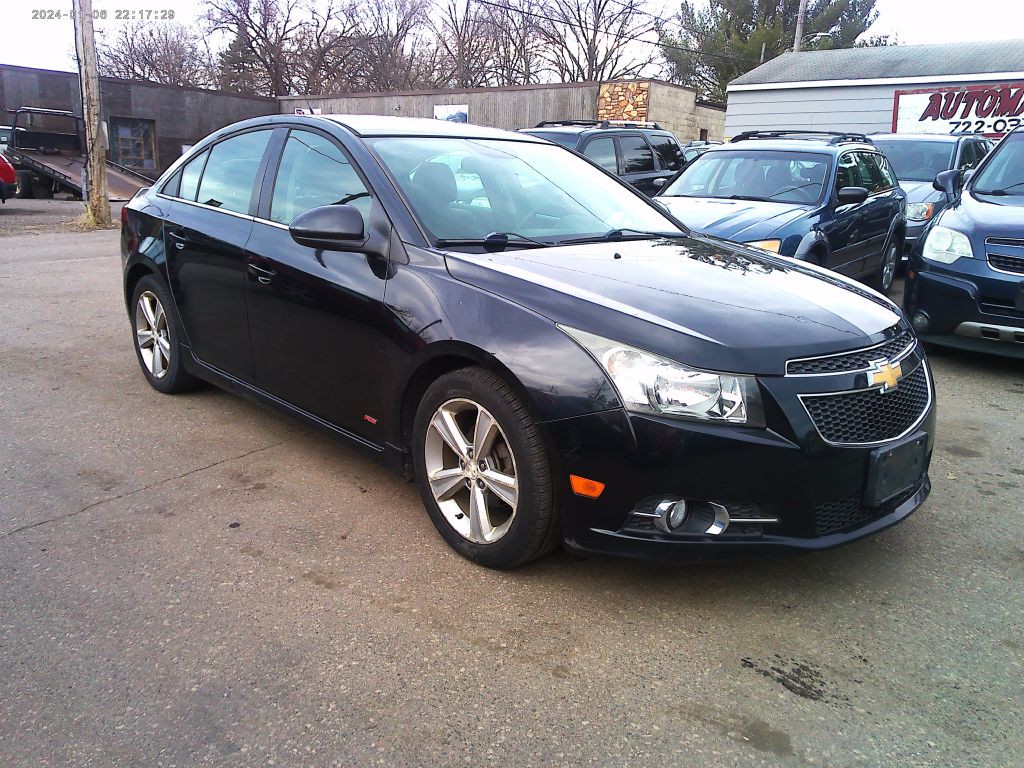 2012 Chevrolet Cruze Image 1