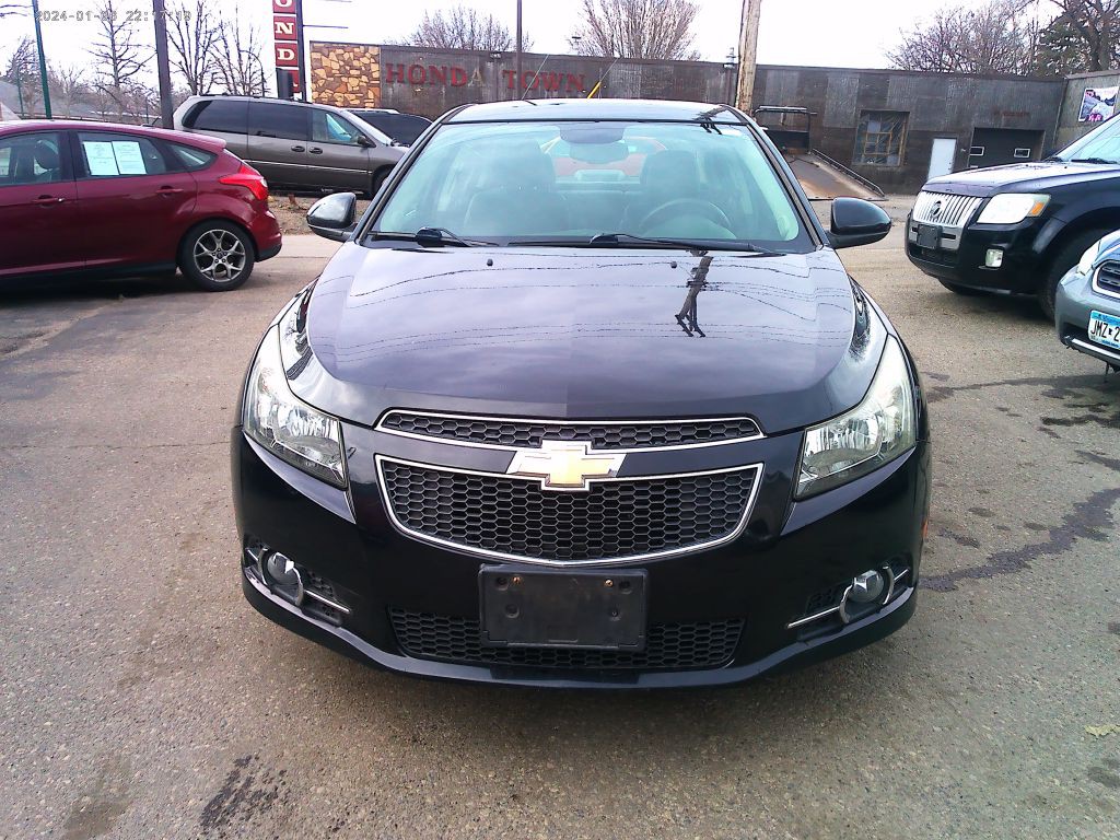 2012 Chevrolet Cruze Image 3