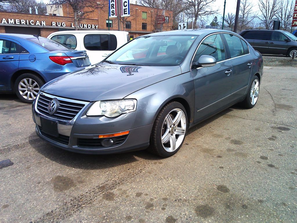 2008 Volkswagen Passat Image 1