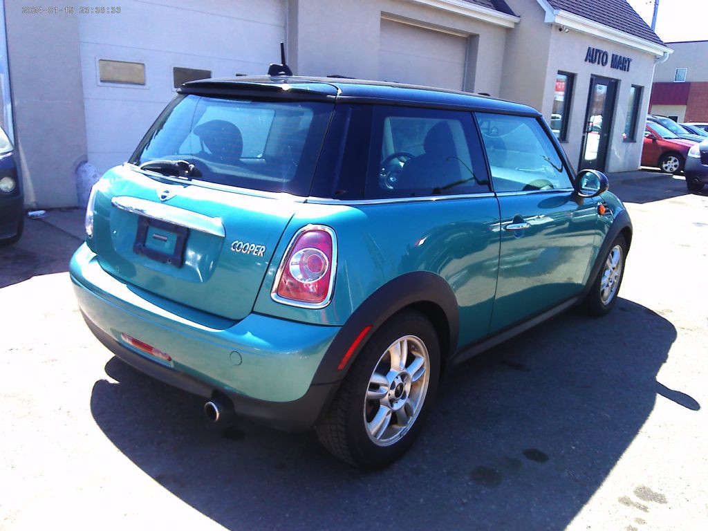 2012 MINI Cooper Image 4