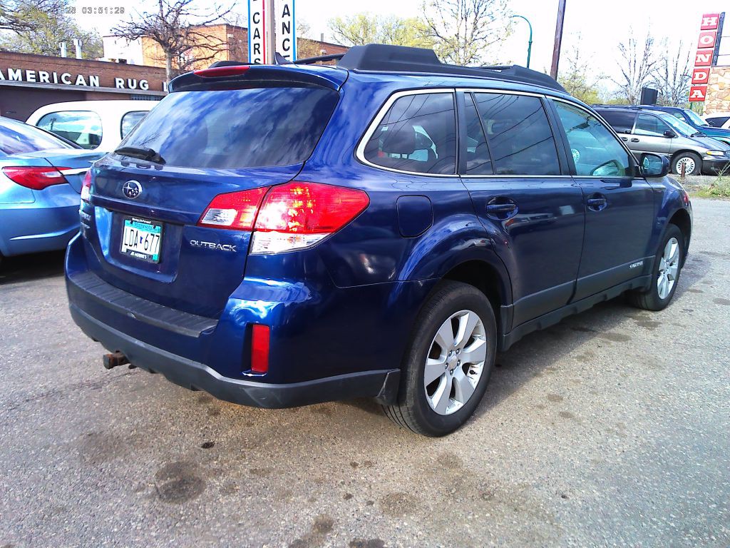 2011 Subaru Outback Image 5