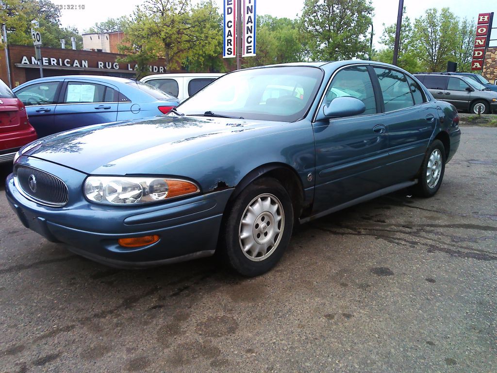 2001 Buick LeSabre Image 2