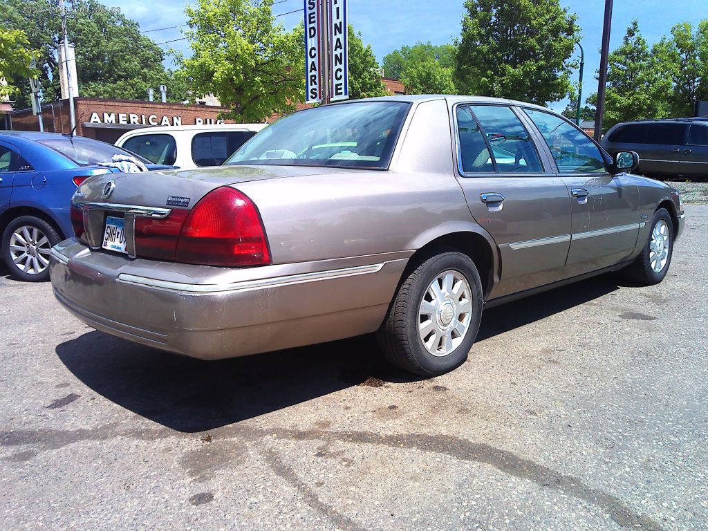 2004 Mercury Grand Marquis Image 4