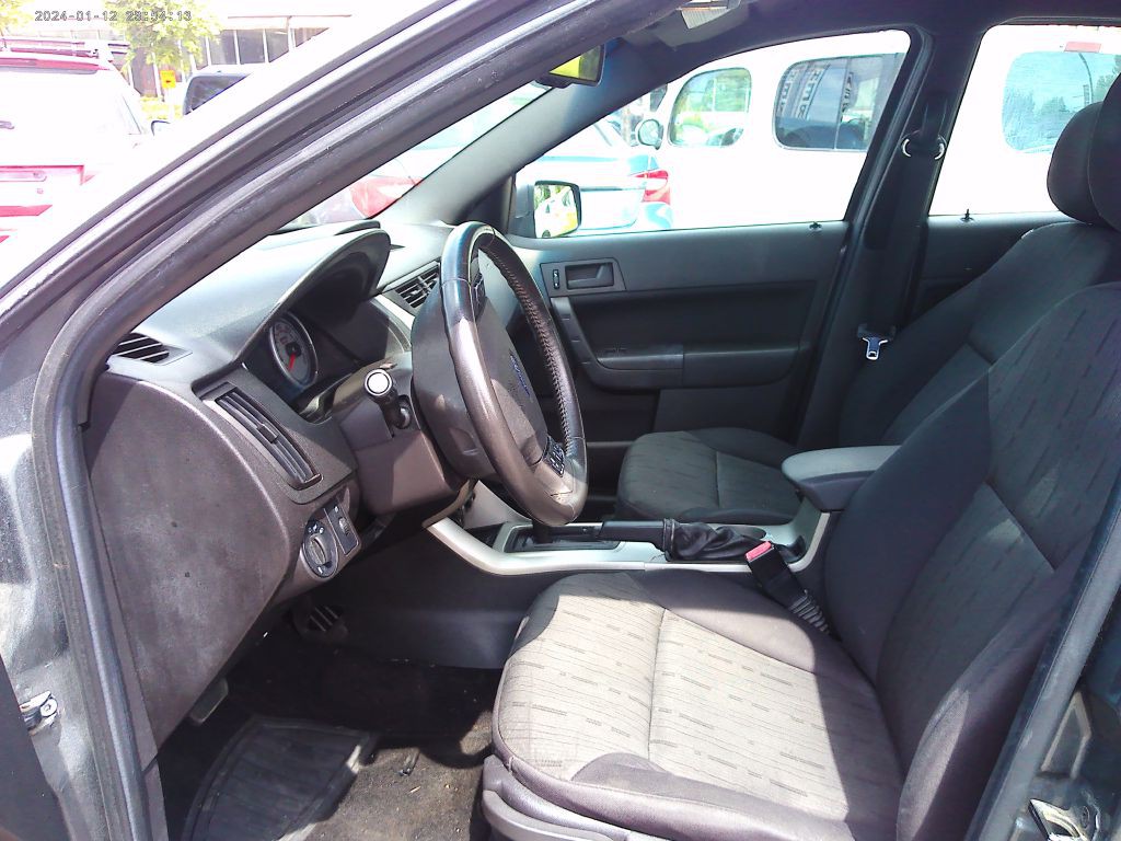 2011 Ford Focus Image 6