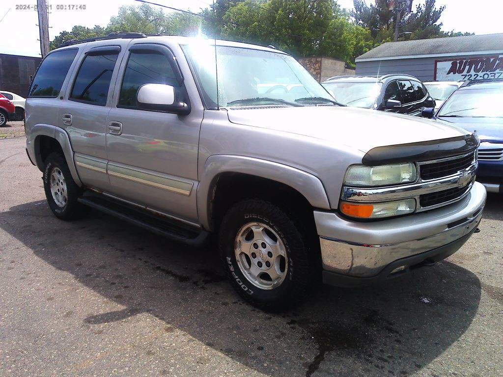 2004 Chevrolet Tahoe Image 1
