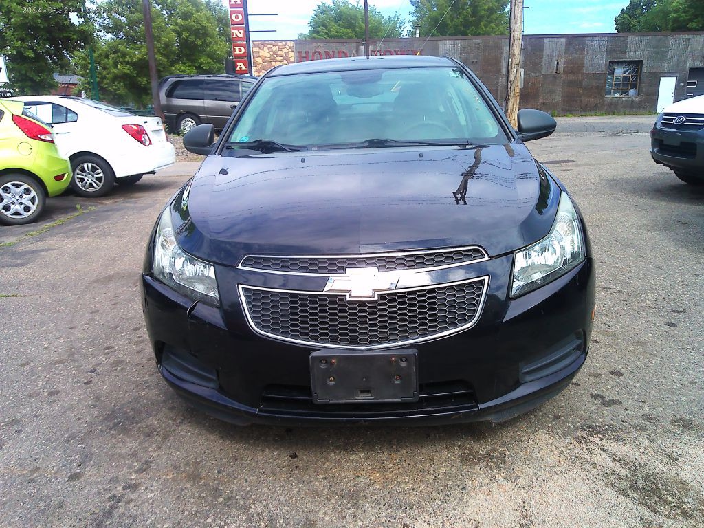 2012 Chevrolet Cruze Image 3