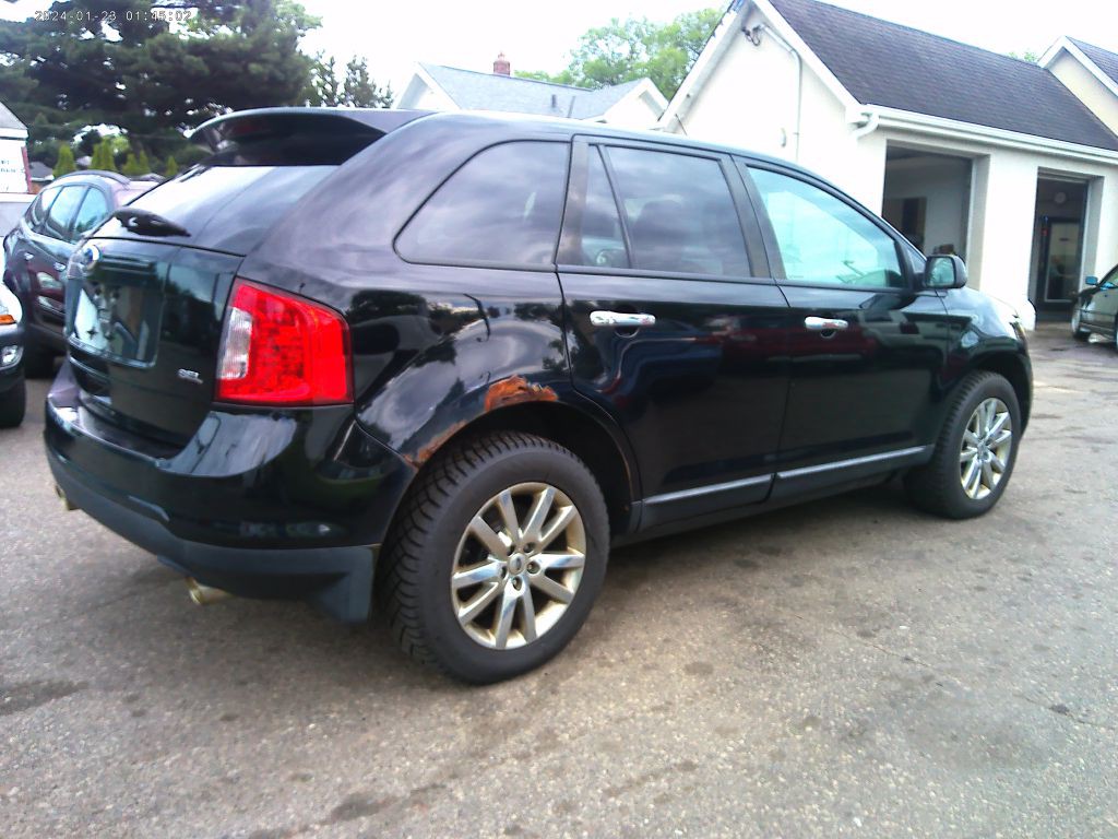 2011 Ford Edge Image 4