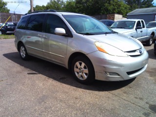Image for 2006 Toyota Sienna XLE ID: 7481569