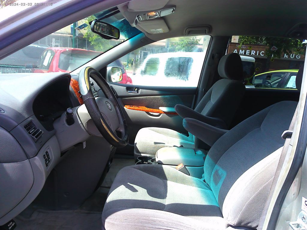 2006 Toyota Sienna Image 6