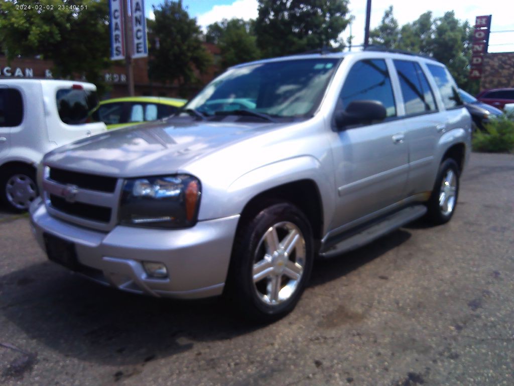 2008 Chevrolet Trailblazer Image 2