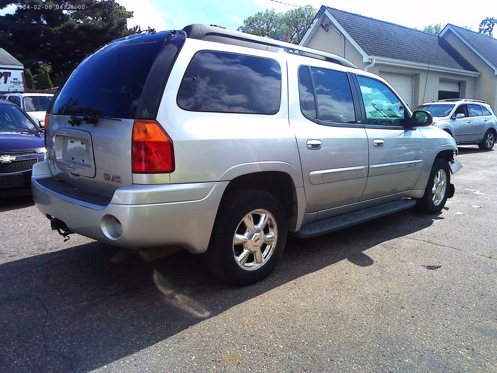 2005 GMC Envoy Image 4