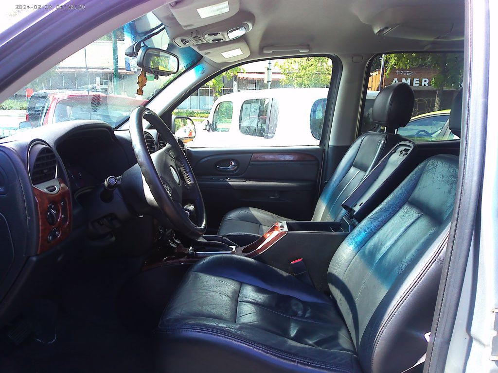 2005 GMC Envoy Image 6