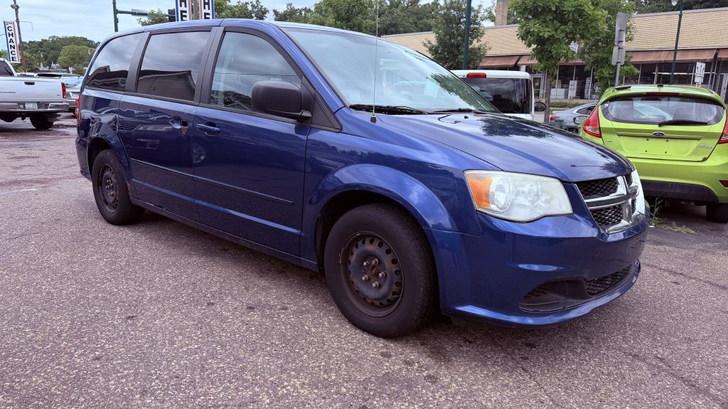 2011 Dodge Grand Caravan Image 2