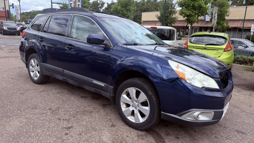 2011 Subaru Outback Image 2